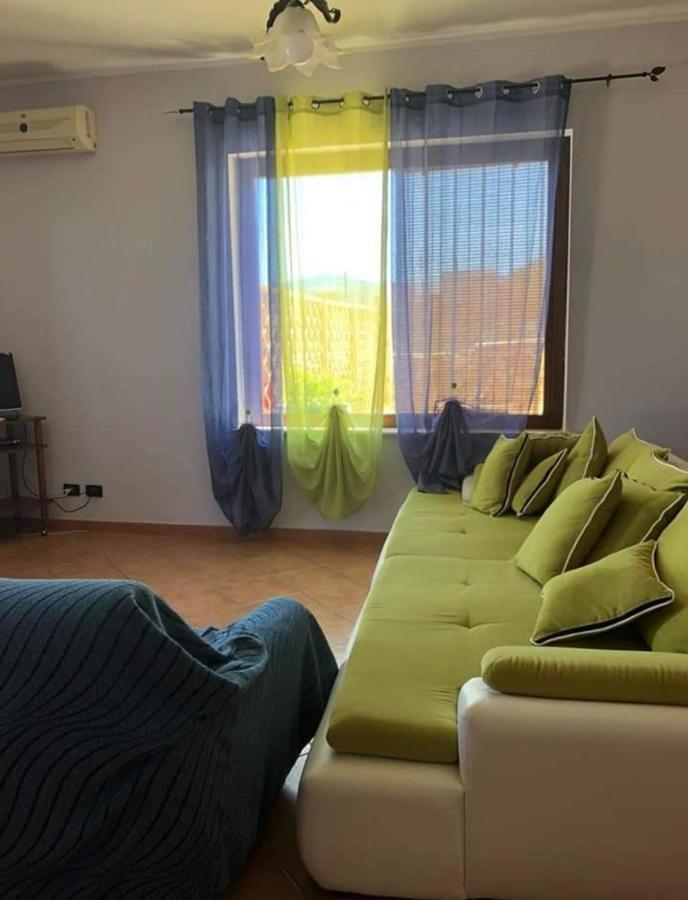 קאסטלמארה דל גולפו Appartamento In Villa Splendente מראה חיצוני תמונה